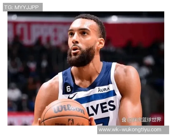 杰基杨全能表现助球队获胜20投10中砍下32分4篮板10助攻1抢断