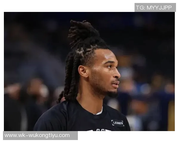 哈珀表现出色6投4中贡献9分3助攻正负值全队最高达到20分 哈珀表现出色6投4中贡献9分3助攻正负值全队最高达到20分