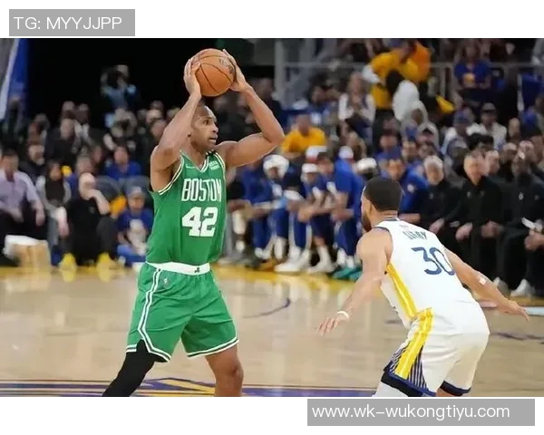 39岁依然闪耀赛场霍福德如同更成熟的追梦球员 39岁依然闪耀赛场霍福德如同更成熟的追梦球员