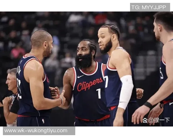 浓眉坚定信念每场比赛全力以赴争取胜利不放弃 浓眉坚定信念每场比赛全力以赴争取胜利不放弃